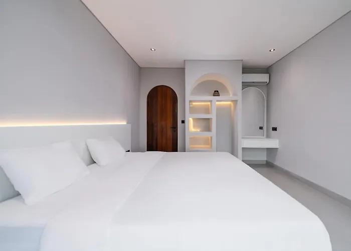 Antorini Unit 4 - Eden Pool House Holiday home *